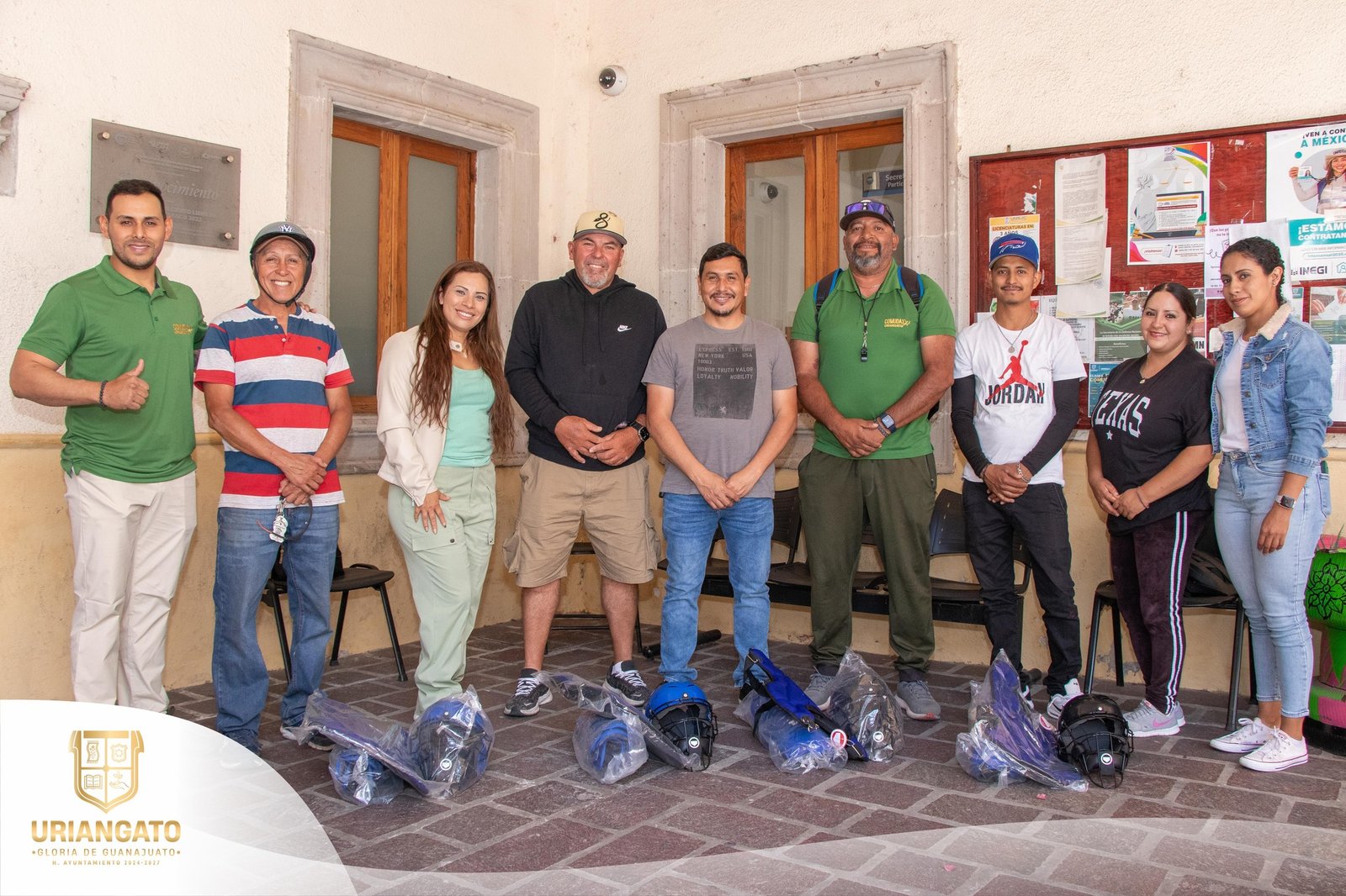 Apoyo a escuelas de béisbol y softbol del municipio