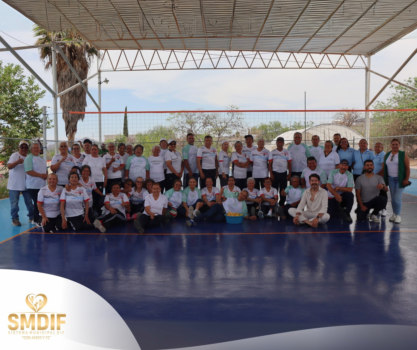 Partido amistoso entre Centro Gerontológico de Uriangato y Centro Gerontológico de Yuriria.